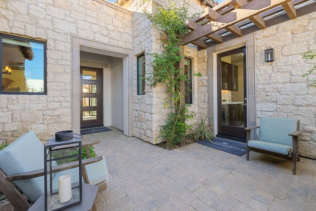 Building Photo - 75213 Hancock Pl