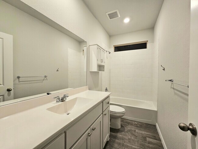 Building Photo - 5449 Red Fern Ln