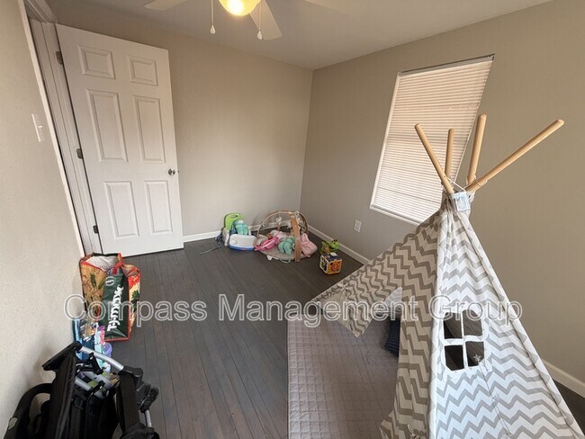 Building Photo - 4917 Andersonville Hwy