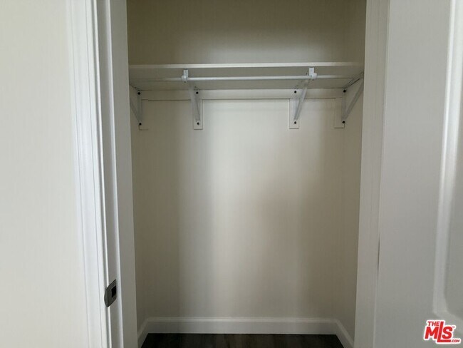 Building Photo - 11543 Venice Blvd.