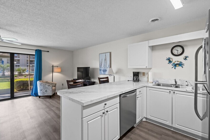 Building Photo - 1920 Bent Grass Dr