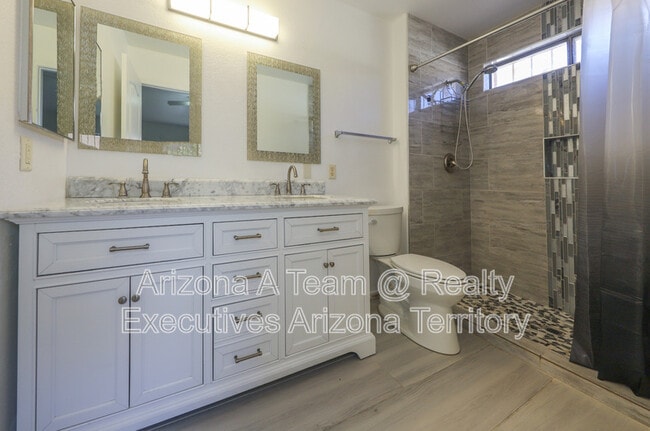 Building Photo - 3067 S Beck Dr