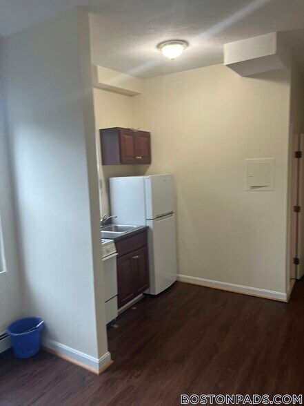 Building Photo - 59 S Huntington Ave
