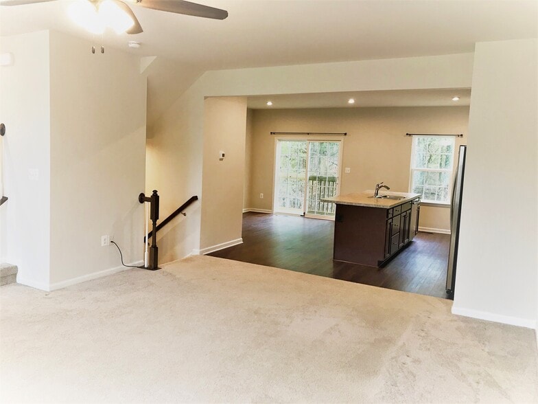 Building Photo - 2802 Wheatland Station Way