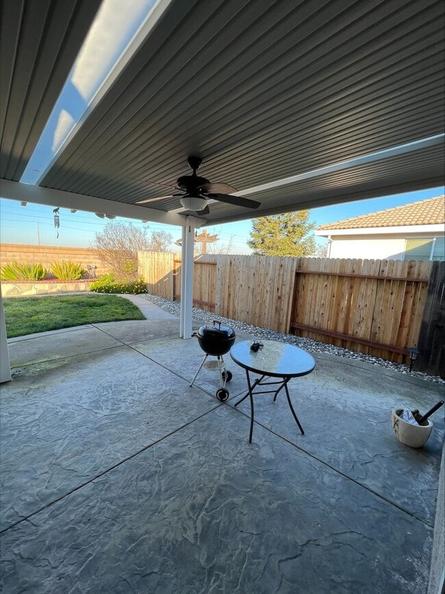 Building Photo - 1841 Zurlo Way