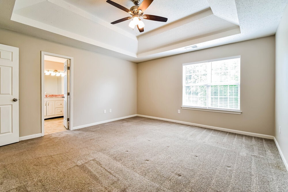 Building Photo - 10635 Misty Meadows Dr