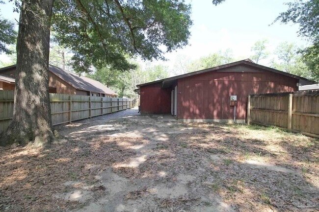 Building Photo - 6948 Spanish Trail