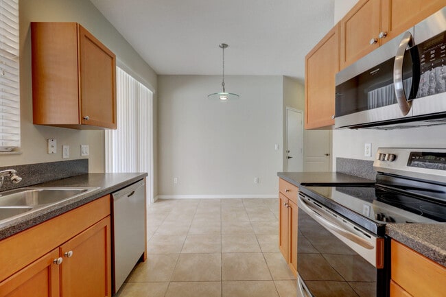 Building Photo - 9516 SW Flowermound Cir