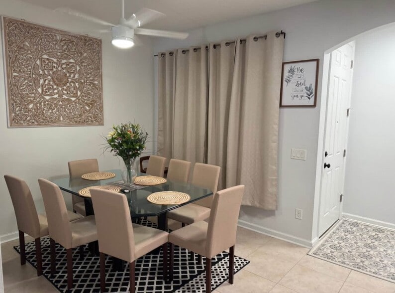 Building Photo - 4220 Plantation Oaks Blvd