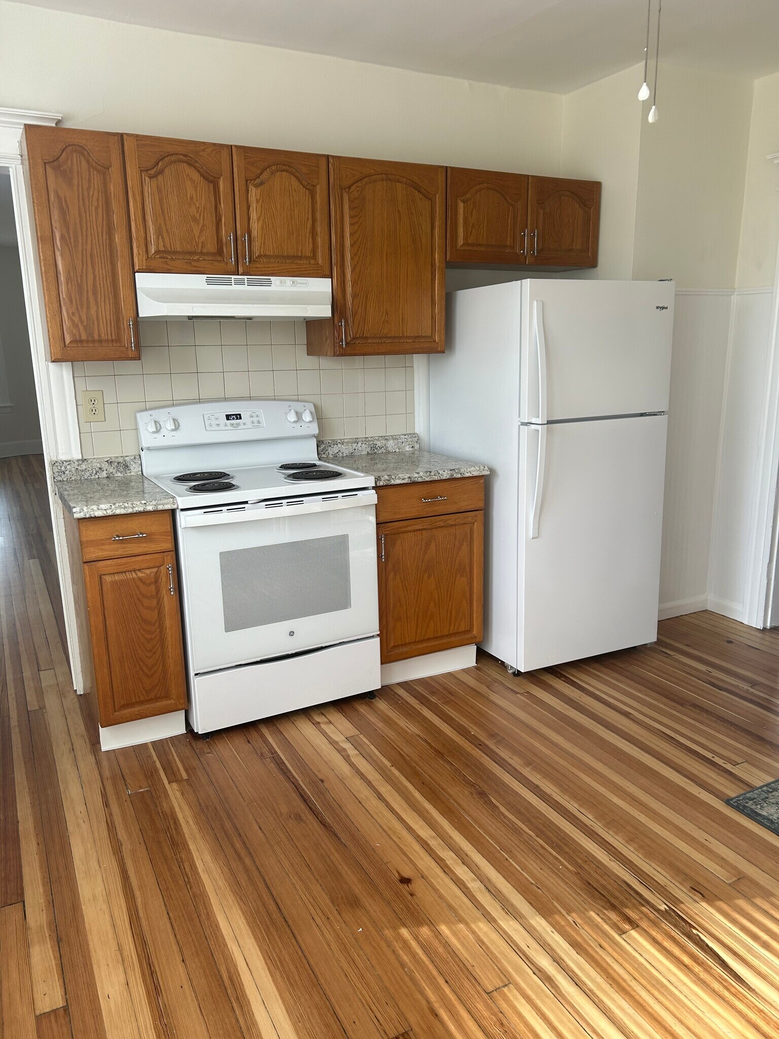 Kitchen - 6368 Main St