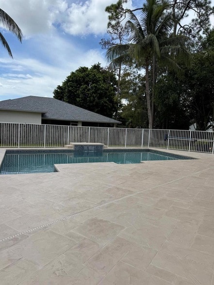 Building Photo - 969 Meadow Ave