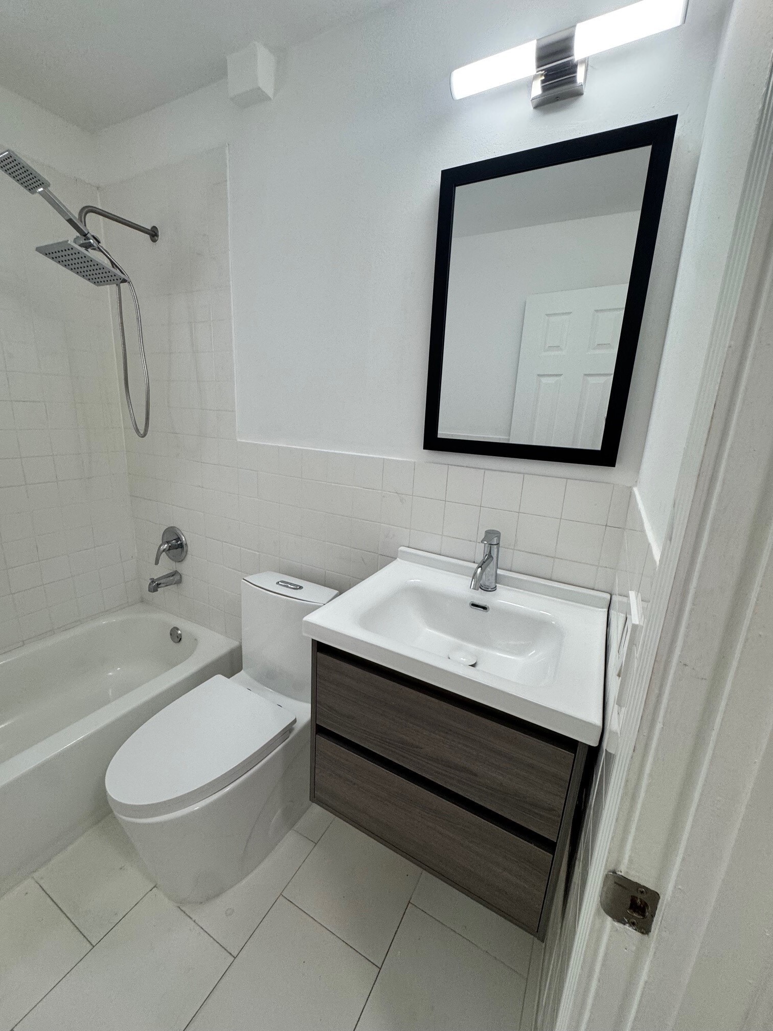 Secondary Bath - 8434 SW 38th St