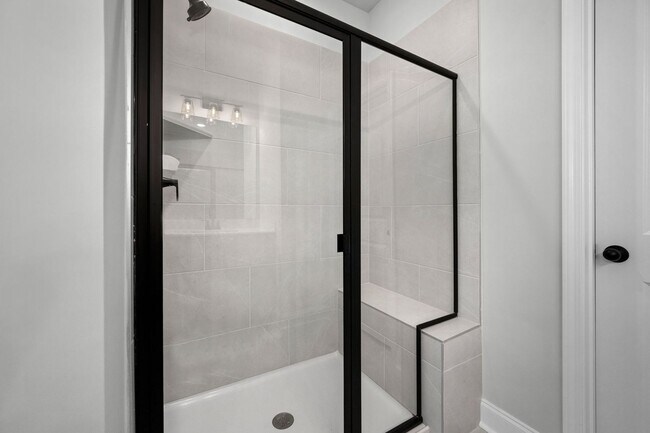 Building Photo - 2718 Willowoak Trl