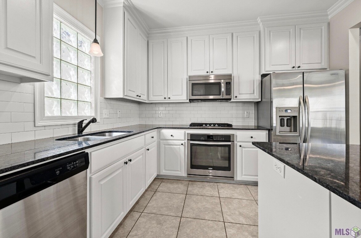 Building Photo - 3130 Hudson Park Dr