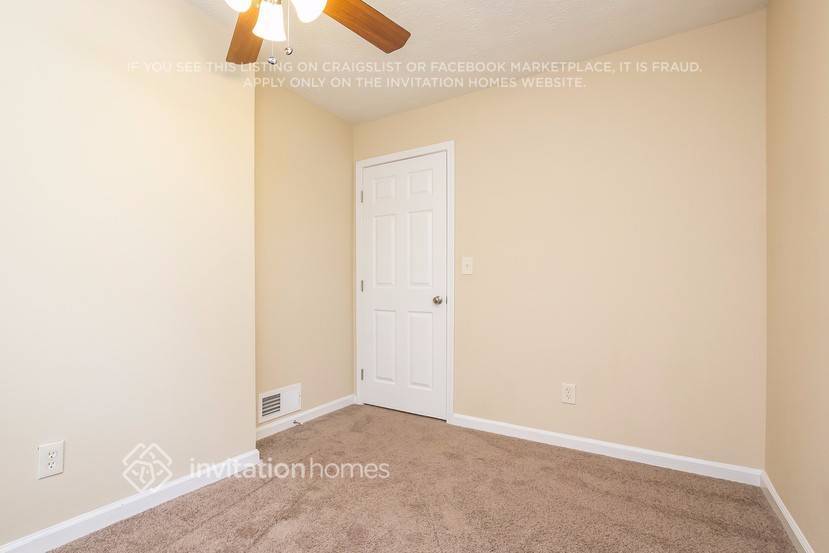 Building Photo - 3195 Sharon Ln