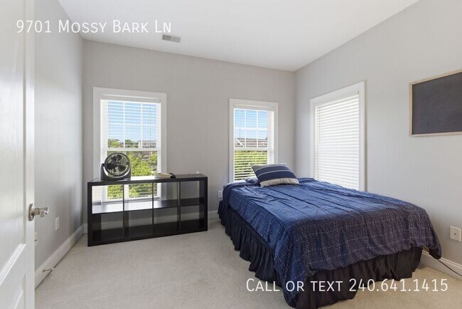 Building Photo - 9701 Mossy Bark Ln