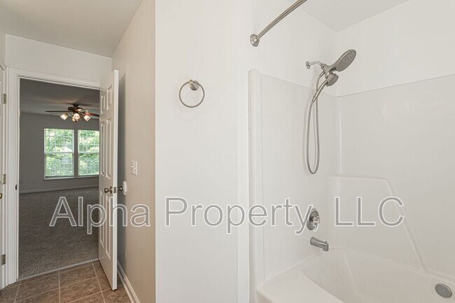 Building Photo - 261 Highgate Cir