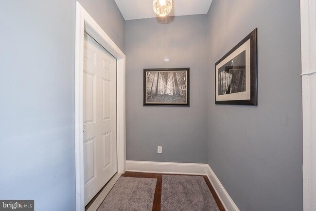 Building Photo - 7350 Ridge Ave