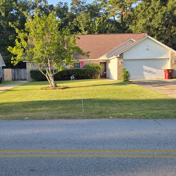 Primary Photo - 4265 Antioch Rd