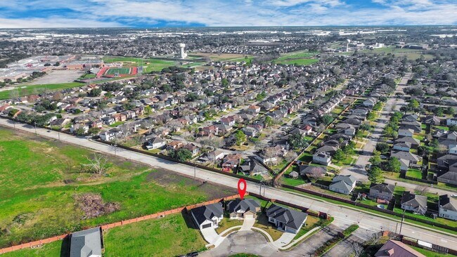 Building Photo - 2003 Marthoman Drive