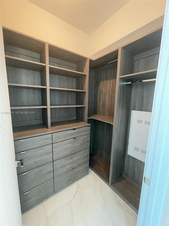 Building Photo - 17550 Collins Ave