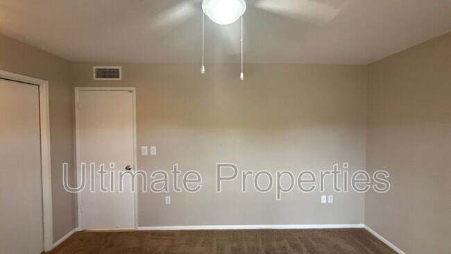 Building Photo - 10814 W Saratoga Cir