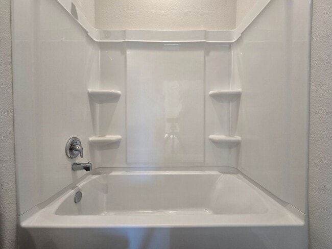 Building Photo - 3850 Chitalpa