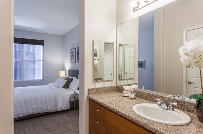 Building Photo - EPIC REA:  2BR/2B Beautiful Condo w/ 2 Parking Spaces in the Heart of Emeryville