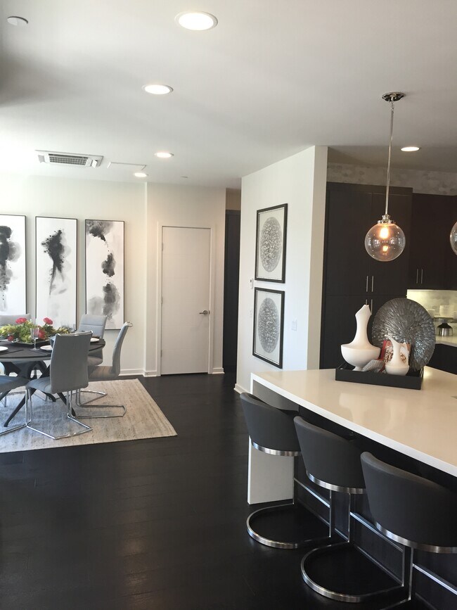 Building Photo - 826 Brickyard Ln