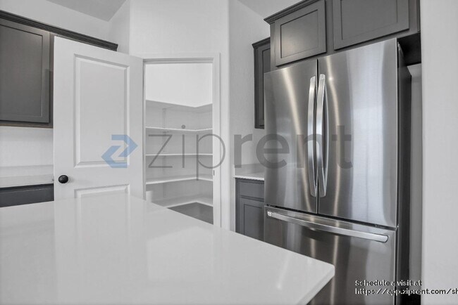 Building Photo - 4654 Sami Jo Dr