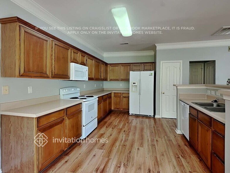 Building Photo - 3013 Saphire Ln