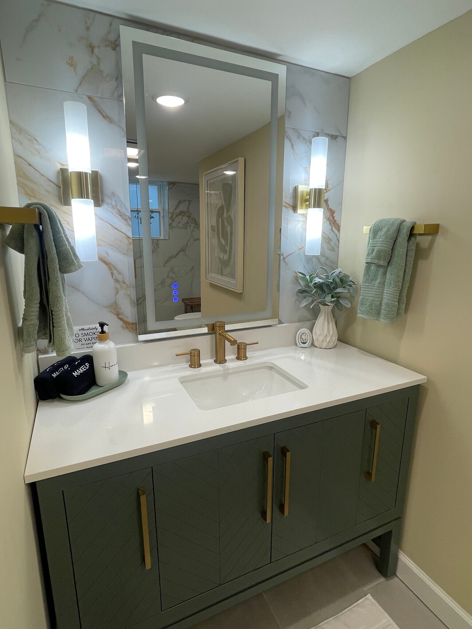 Full size vanity - mirror has anti fog - 656 E 50th Pl