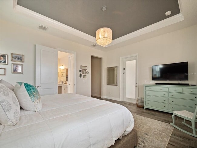 Building Photo - 15501 Panther Lake Dr