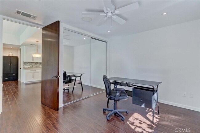 Building Photo - 2156 Via Mariposa E