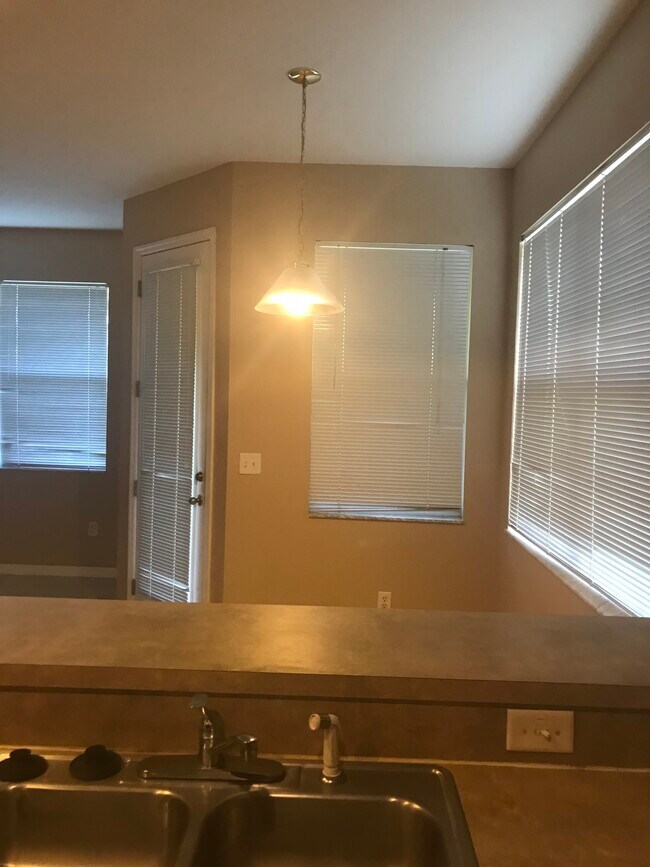 Building Photo - 19239 Stone Hedge Dr