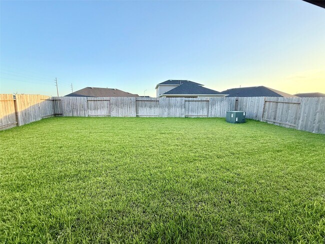 Building Photo - 31611 Farlam Farms Trl