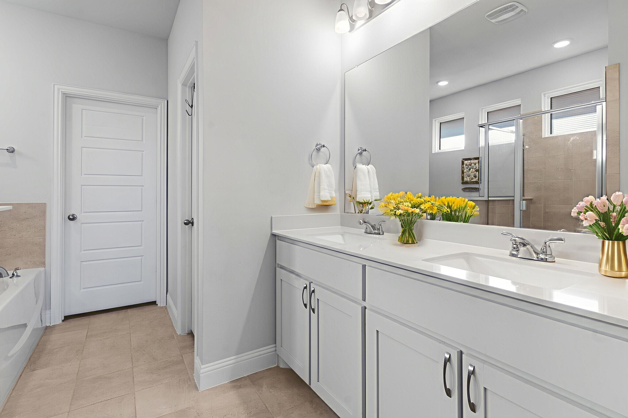 Building Photo - 4117 Mockingbird Ln