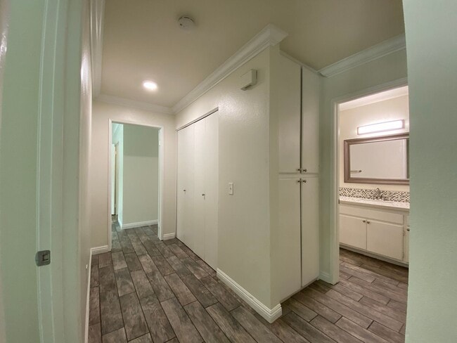 Building Photo - 2bed/2bath home in Mission Park Community!