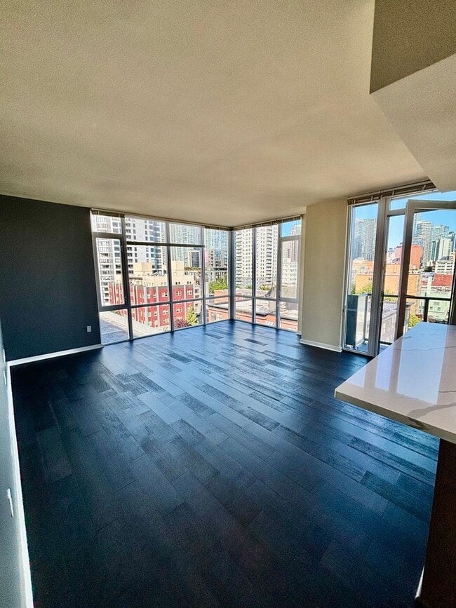 Building Photo - $2000.00 rent credit available, TOP FLOOR PENTHOUSE, Views Galore!!!
