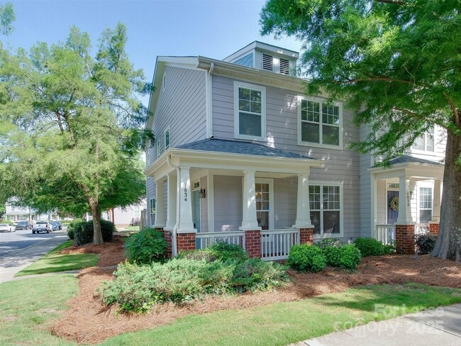 Building Photo - 1834 Lela Avenue