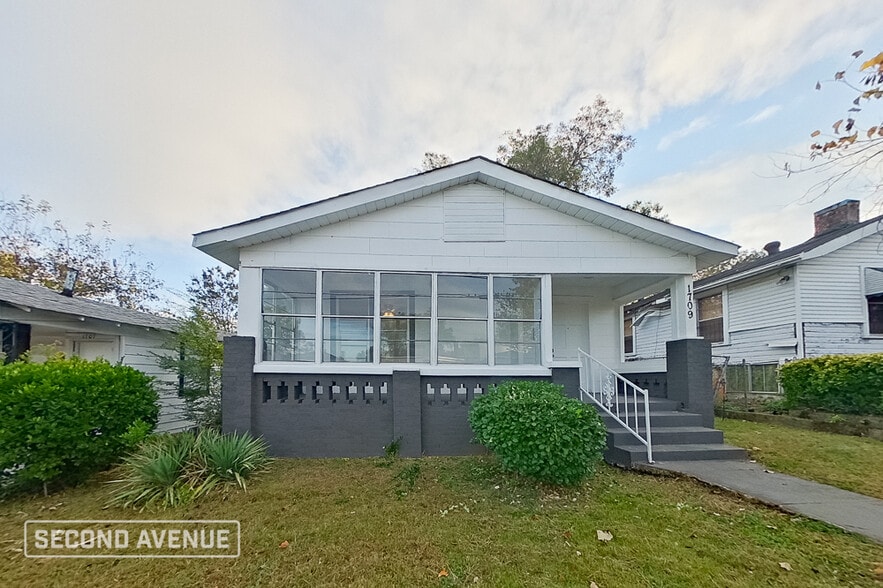 Primary Photo - 1709 1st St S