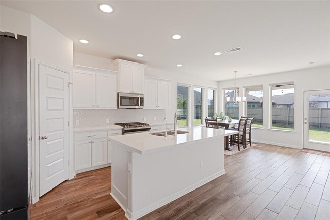 Building Photo - 521 Calmo Ct