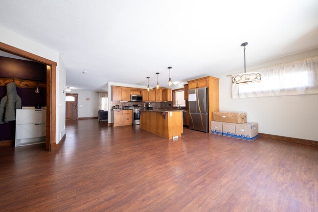 Building Photo - 15678 Duck Pond Way