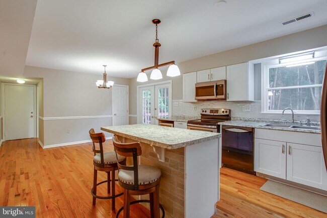 Building Photo - 3084 Eutaw Forest Dr