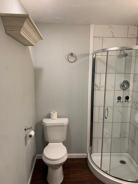 Building Photo - 220 Alamosa Ave