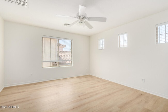 Building Photo - 26417 N Babbling Brook Dr