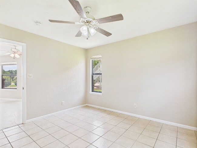 Building Photo - Charming 1-Bedroom Retreat on Friendship L...