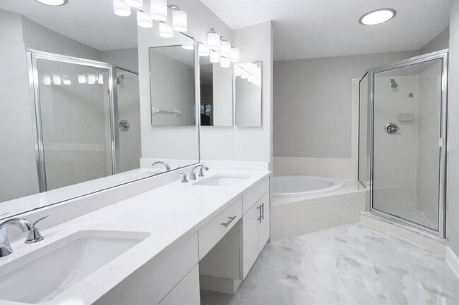 Building Photo - 14639 Par Club Cir