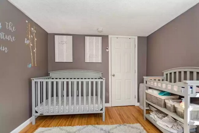 Building Photo - 67 Silver St