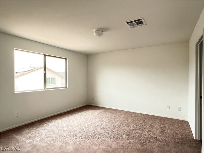 Building Photo - 6053 Swift Lariat St